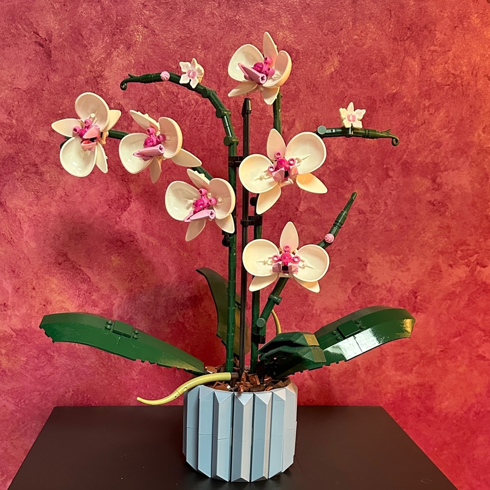 LEGO Elegant White and Pink Orchid in Gray Planter